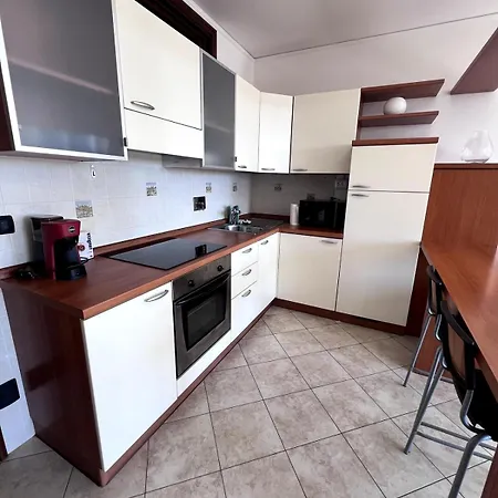 37 Apartament *